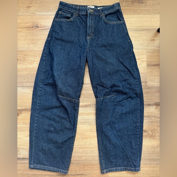 Cotton On Barrel Jeans Size 28 dark wash - Picture 2 of 6